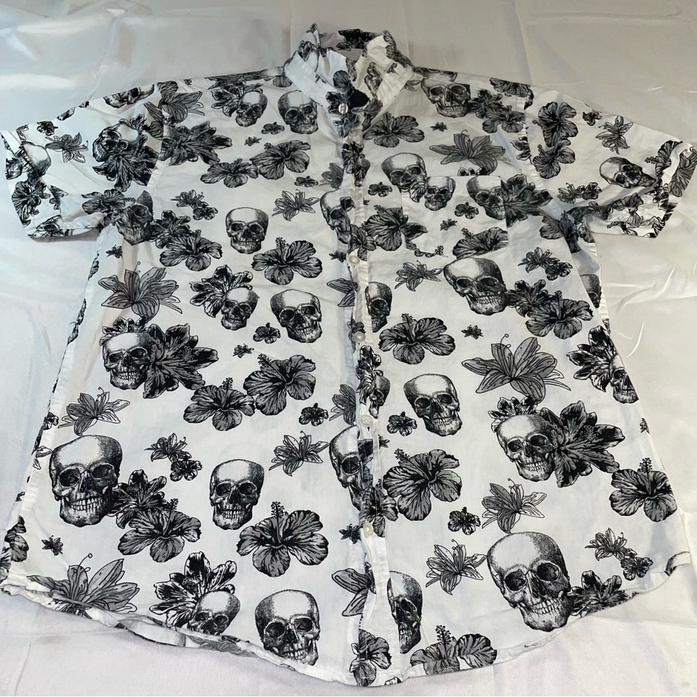Brave Soul London Mens Skull Hibiscus Floral Button Down Shirt White Black S